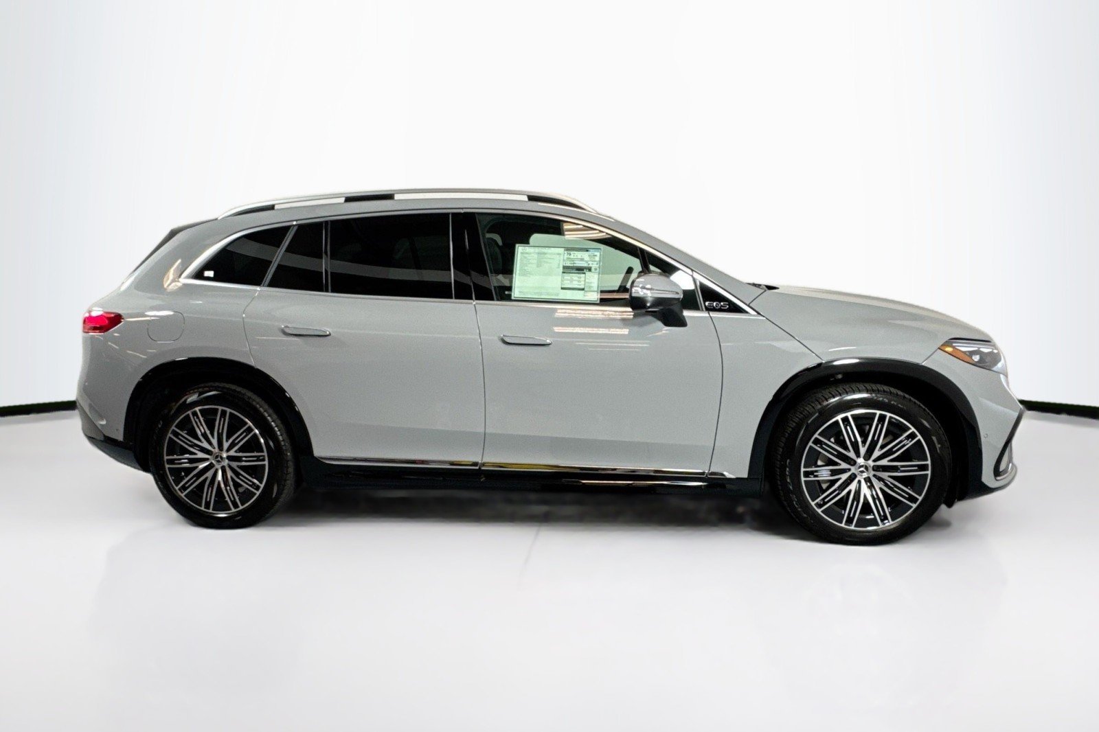 New 2026 MANUFAKTUR Alpine Grey Mercedes-Benz EQS 400 4MATIC® SUV image 4