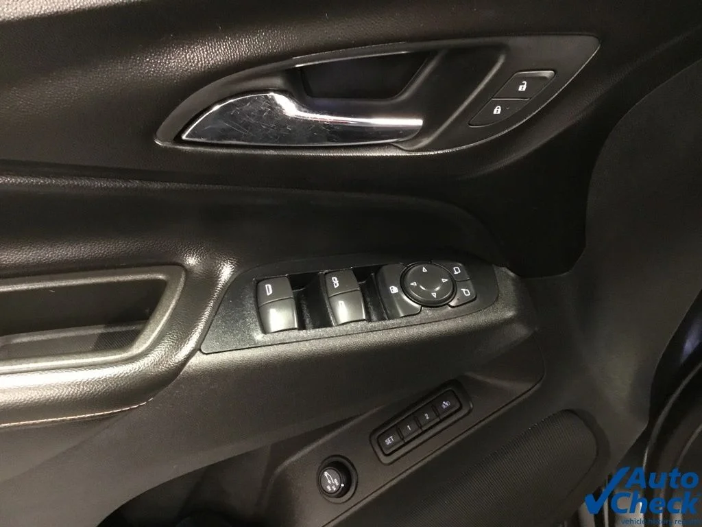 Used 2018 Gray Chevrolet Premier image 21
