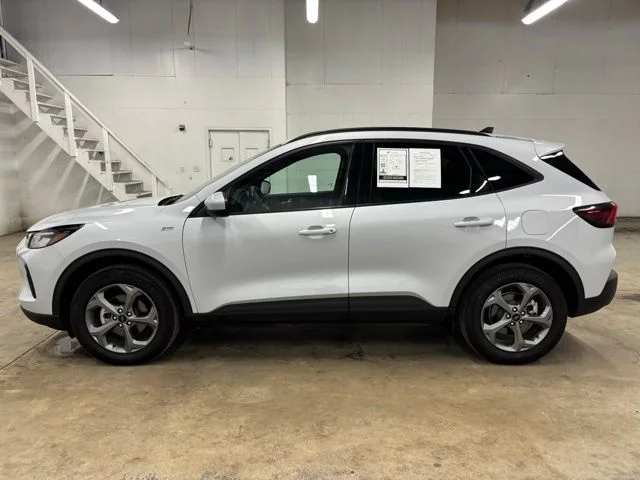 Used 2025 Silver Ford ST-Line Select image 4