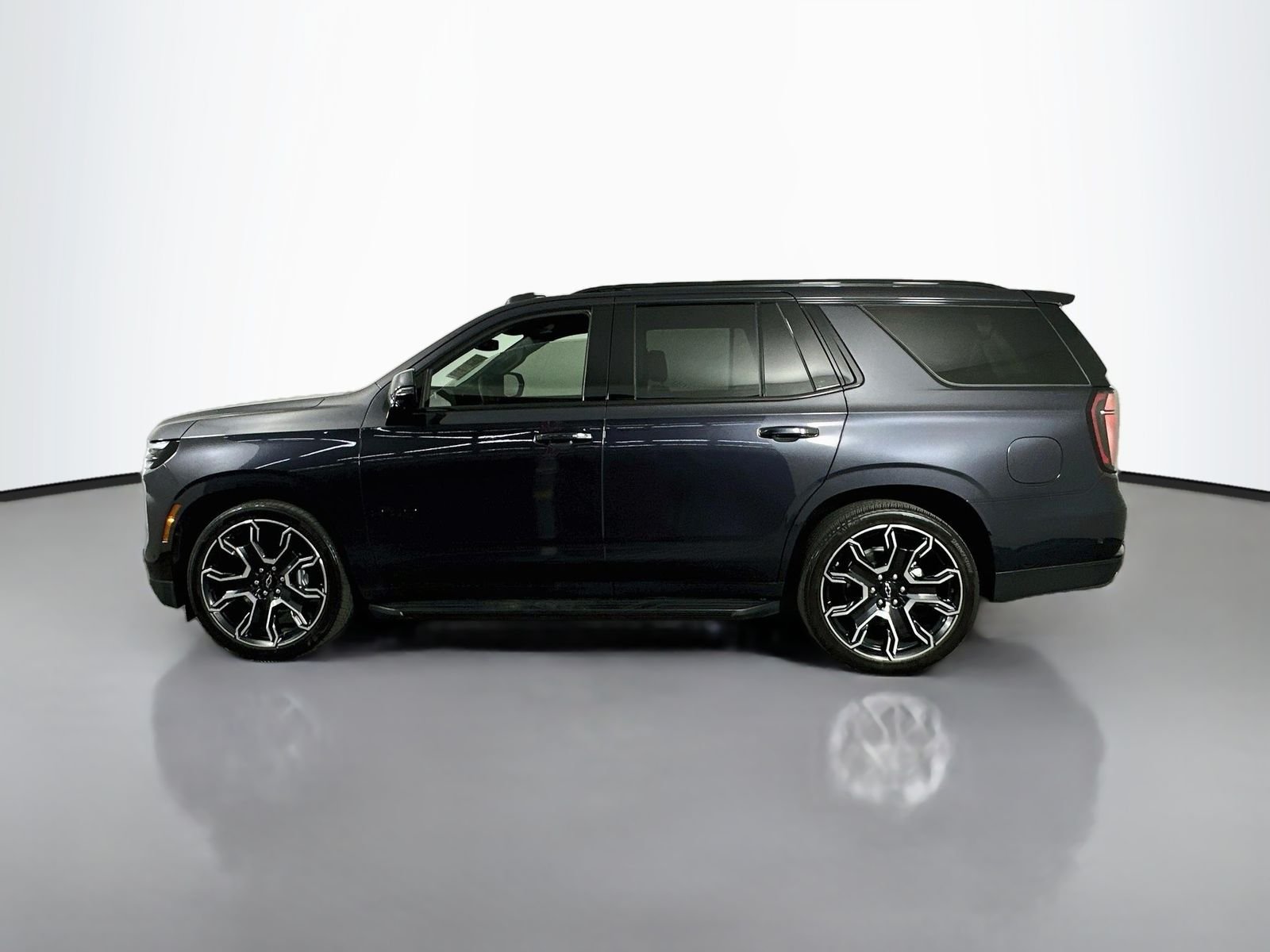 Used 2025 Dark Ash Metallic Chevrolet RST image 4