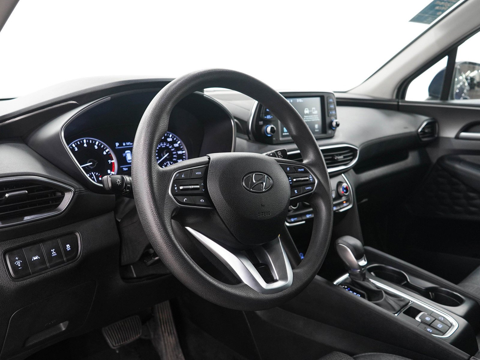 2020 Hyundai Santa Fe SE - Photo 23