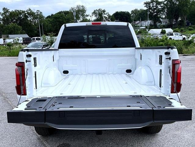 New 2026 Star White Metallic Tri-Coat Ford King Ranch image 36