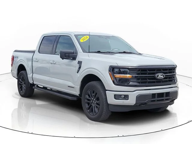 Used 2024 White Ford XLT image 3