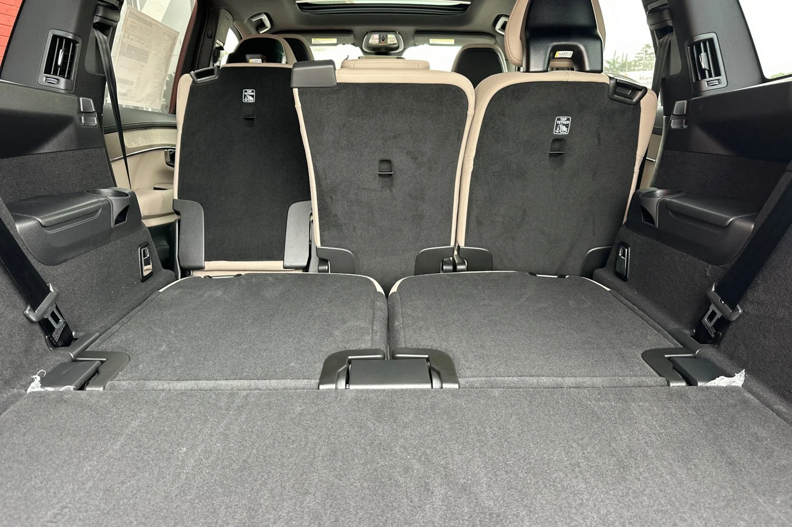 2026 Volvo XC90 Plus - Photo 13
