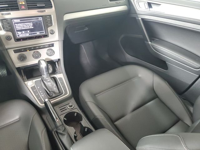 Used 2017 Gray Volkswagen Wolfsburg image 14