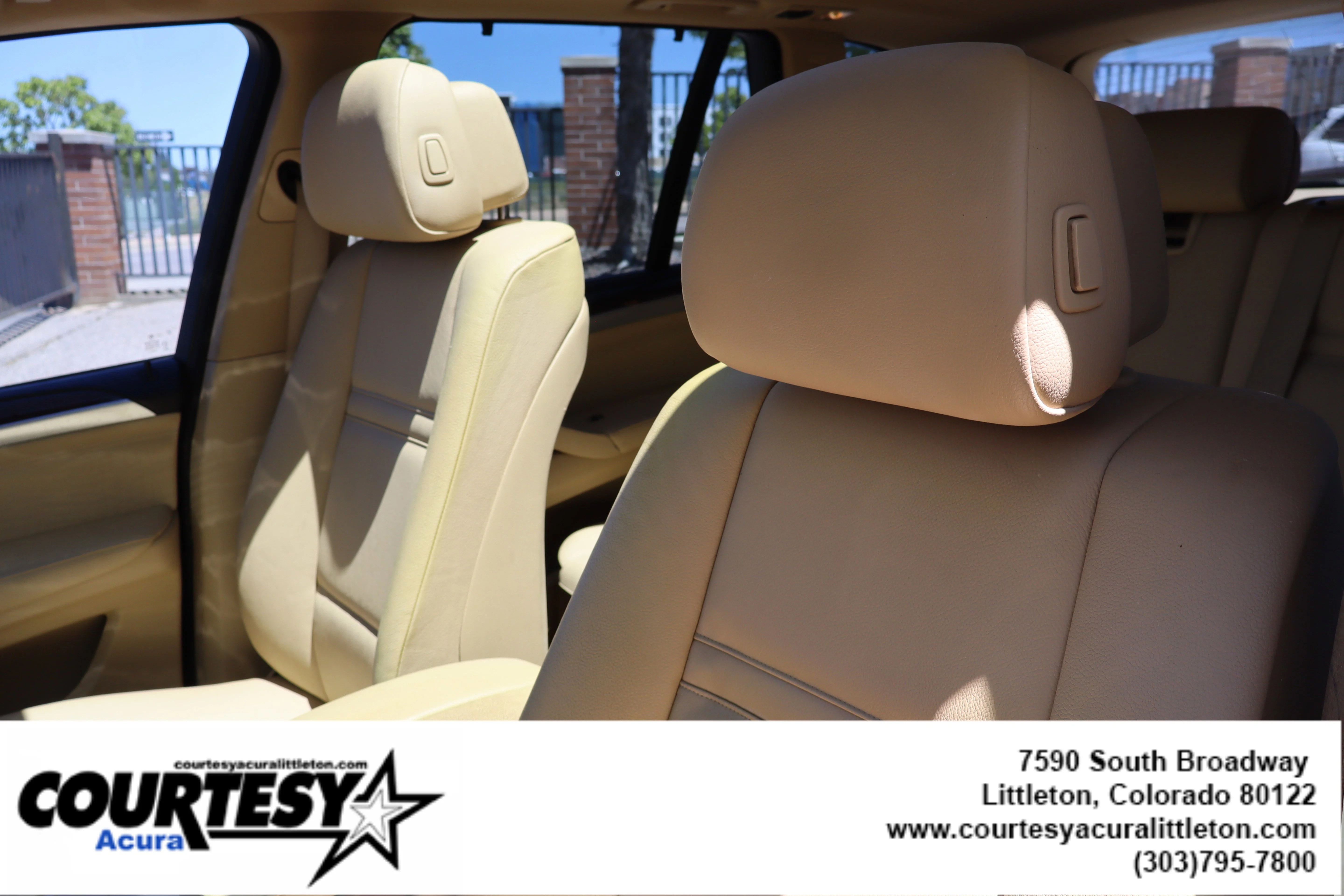 Used 2008 Black BMW 3.0si image 19