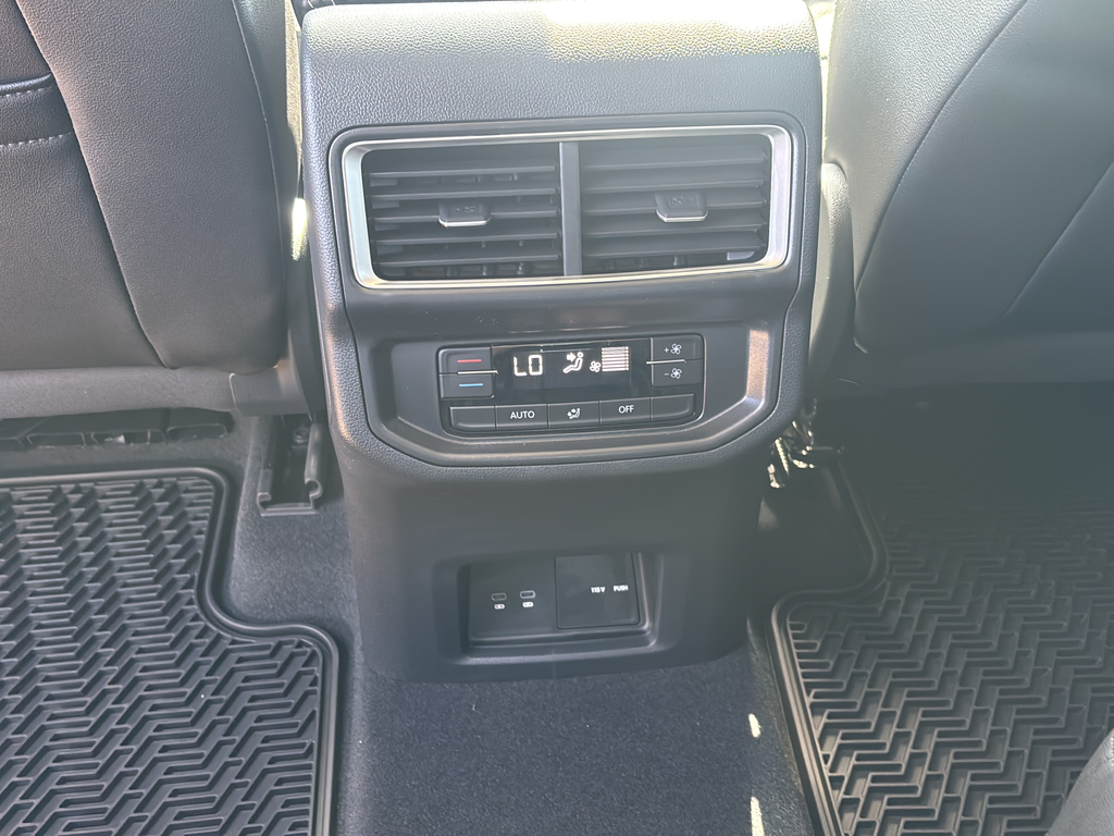New 2026 White/off-white Volkswagen 2.0T SE w/Technology image 17