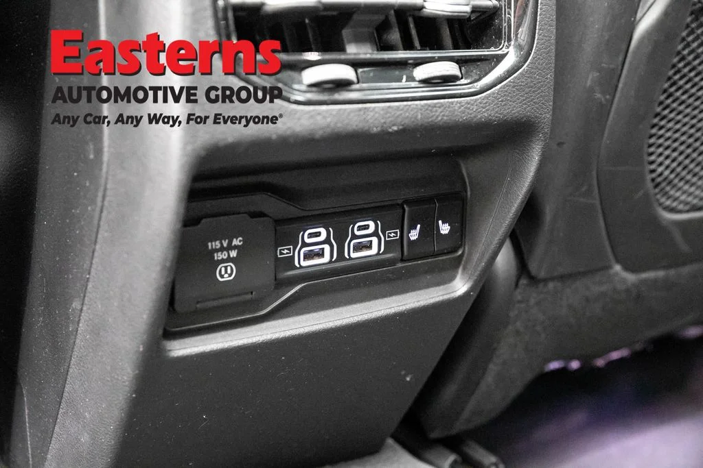 Used 2022 White Jeep Overland 4xe image 25