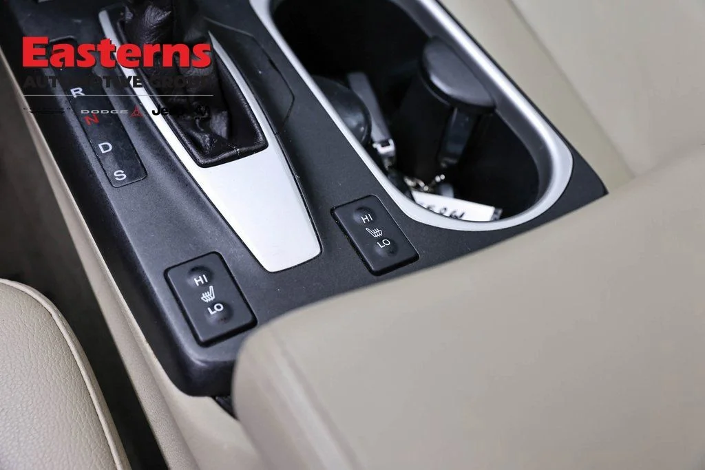 Used 2017 White Acura Base image 20