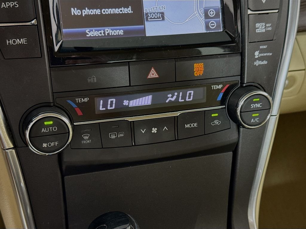 Used 2015 Attitude Black Toyota XLE image 18