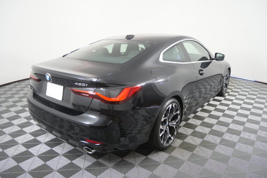 Certified Used 2026 Black Sapphire Metallic BMW 430i image 5