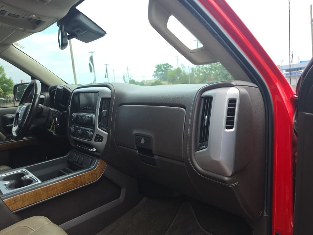Used 2018 CARDINAL RED GMC SLT image 31