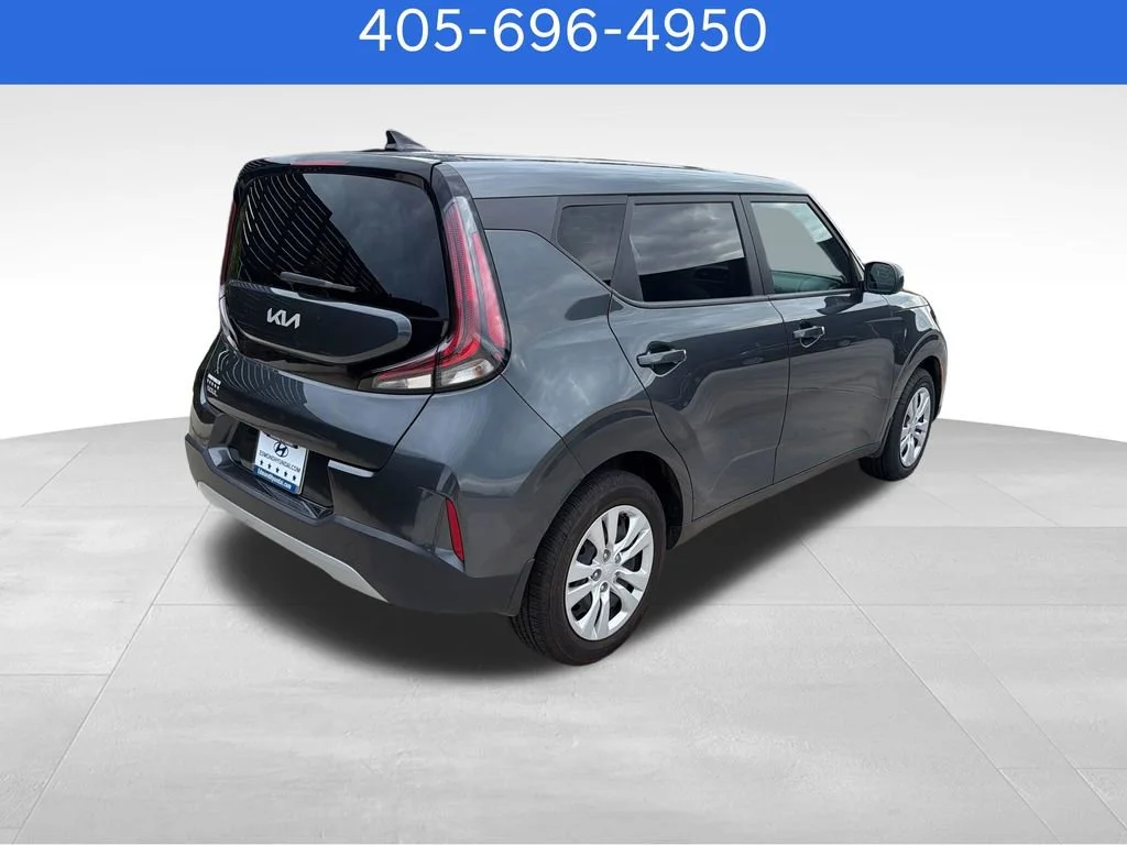 Pre-Owned 2023 Kia Soul LX