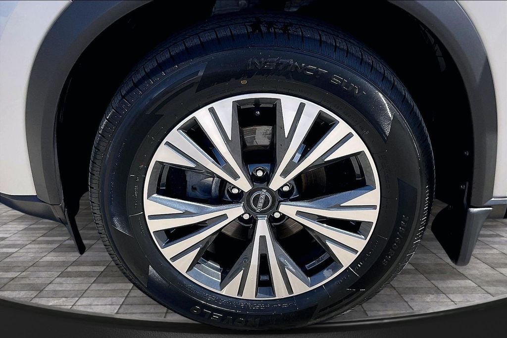 2023 Nissan Rogue SV - Photo 9