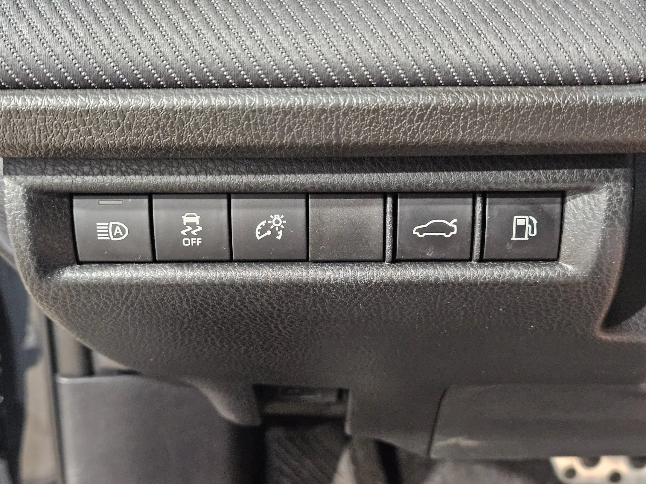Used 2025 Underground Toyota SE image 25