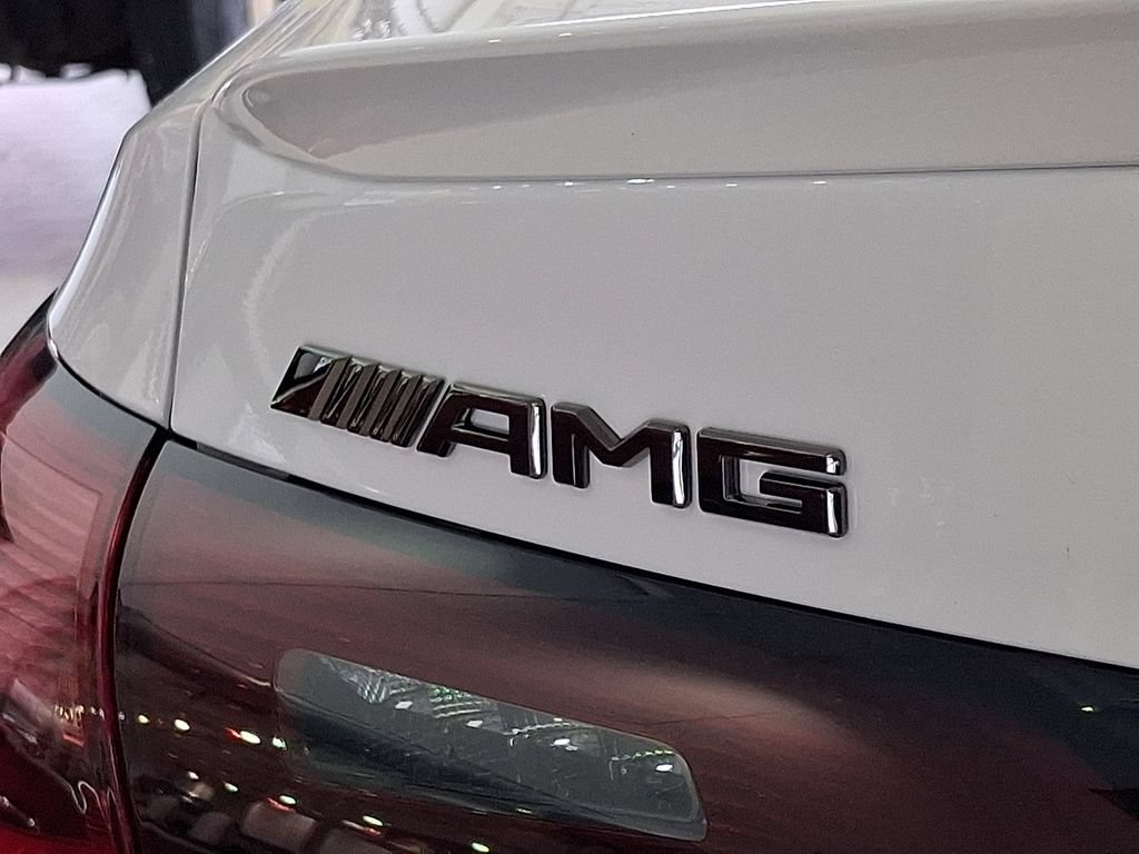 New 2026 MANUFAKTUR Moonlight White Metallic Mercedes-Benz GLC 43 AMG® image 56