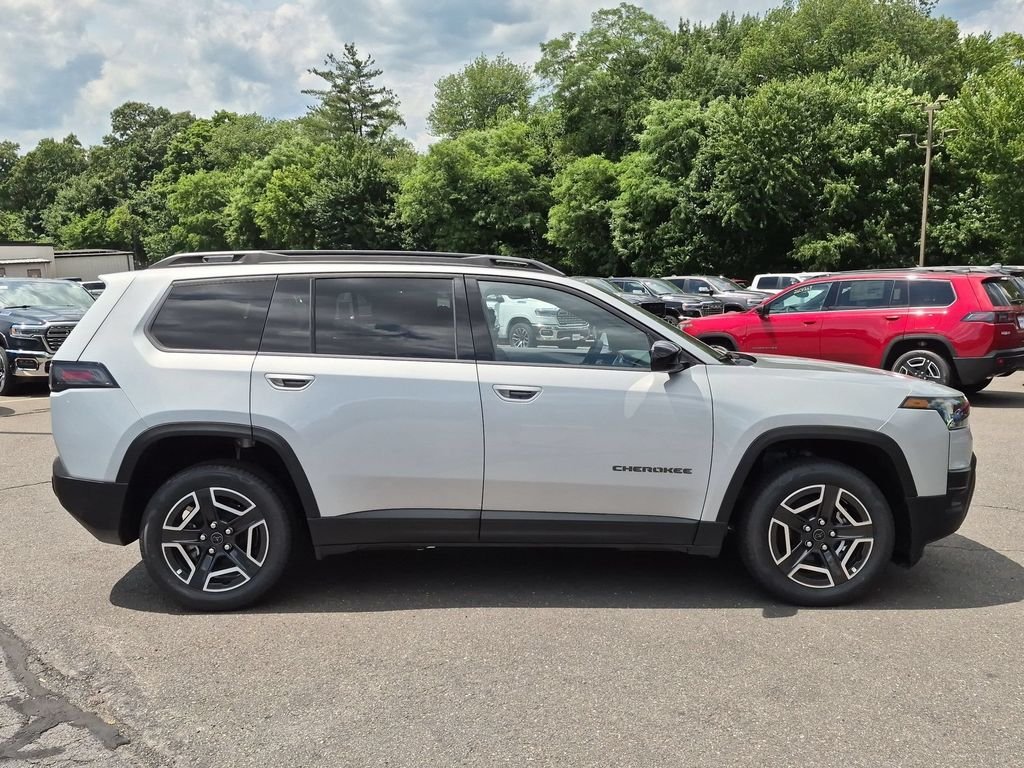 New 2026 Silver Zynith Clear-Coat Exterior Paint Jeep Laredo image 2