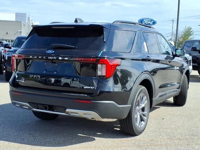New 2026 Agate Black Metallic Ford Active image 24