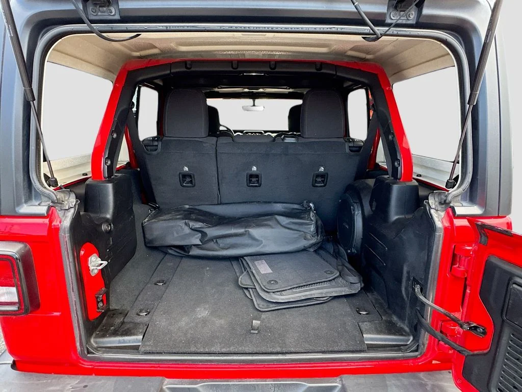 Used 2022 Red Jeep Unlimited Sahara image 30