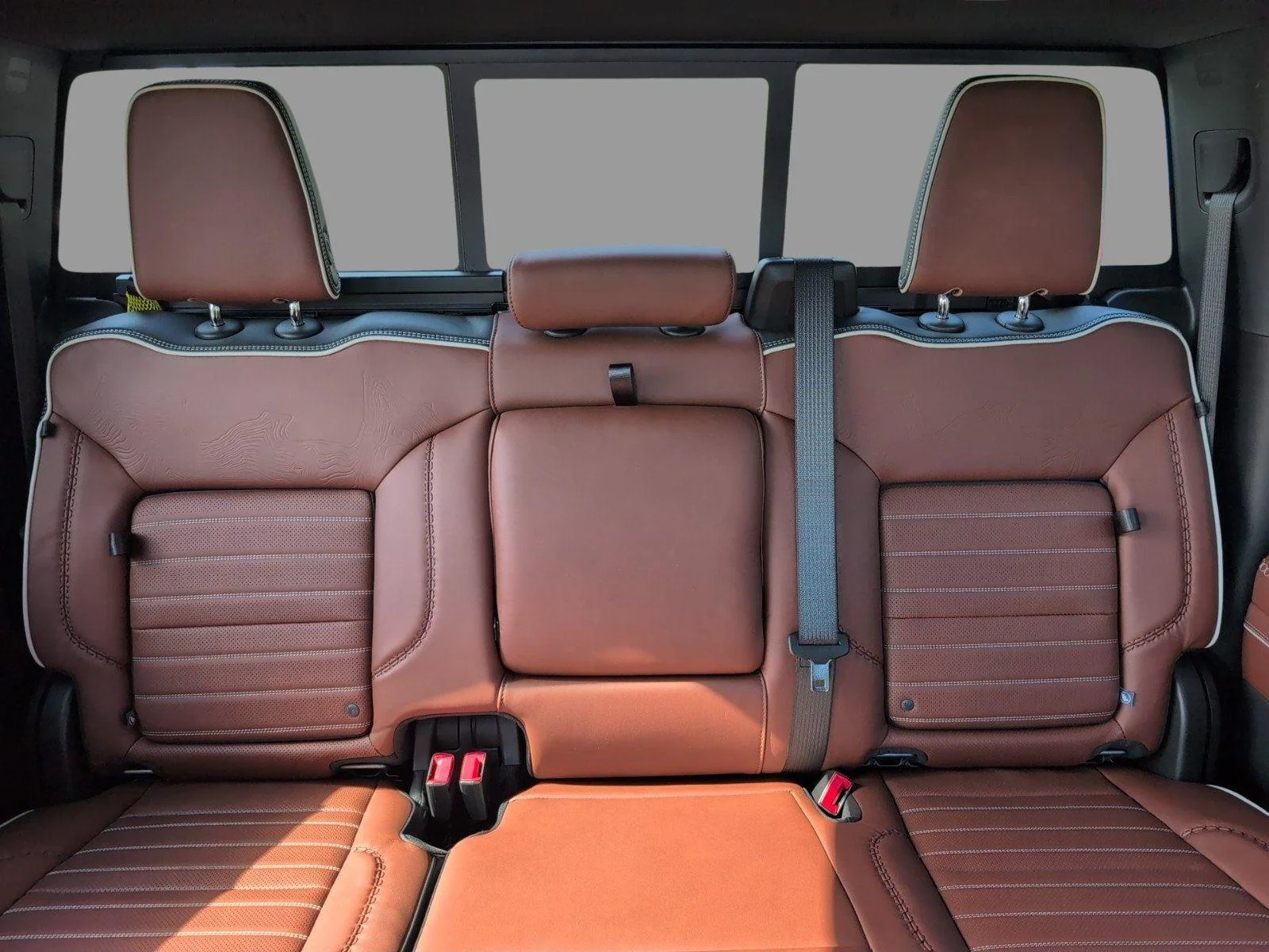 New 2026 Sterling Metallic GMC Denali Ultimate image 32