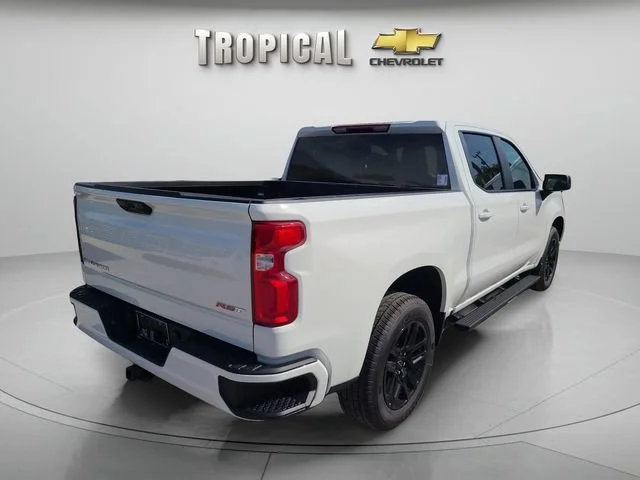 New 2026 Summit White Chevrolet RST image 5