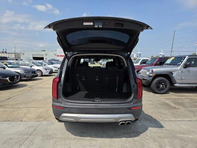 Used 2022 Gravity Grey Kia EX image 32