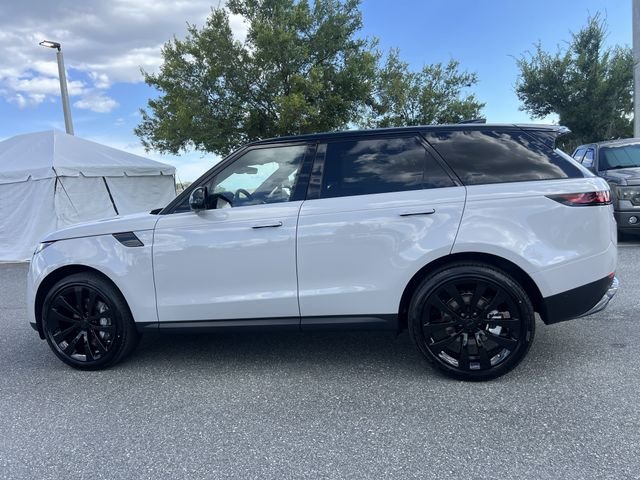 New 2026 Borasco Grey Land Rover SE image 2