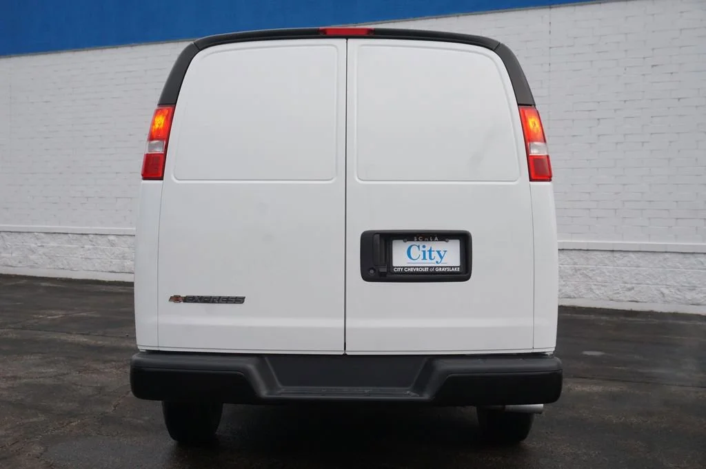 2025 Chevrolet Express Cargo Work Van - Photo 6