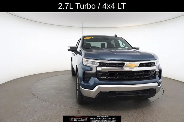 Used 2024 Blue Chevrolet LT image 30
