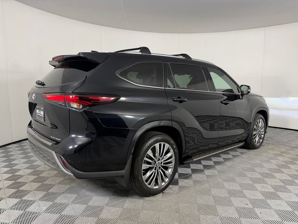 2024 Toyota Highlander Platinum - Photo 9