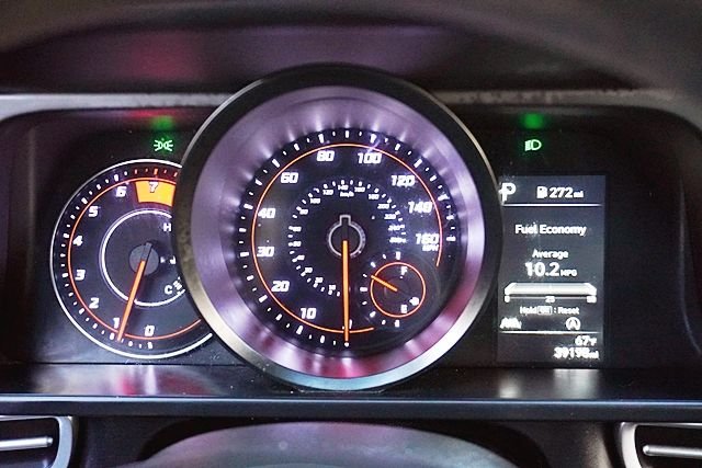 Used 2021 Gray Hyundai SE image 28