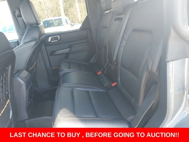 Used 2024 Gray Ford Badlands image 14
