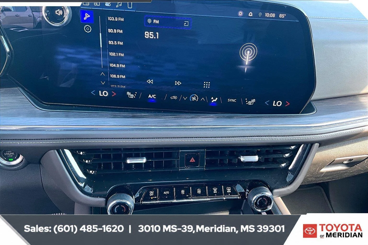Used 2025 Sterling Gray Metallic Chevrolet LT image 23