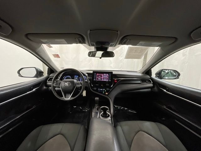 Used 2022 Silver Toyota LE image 16