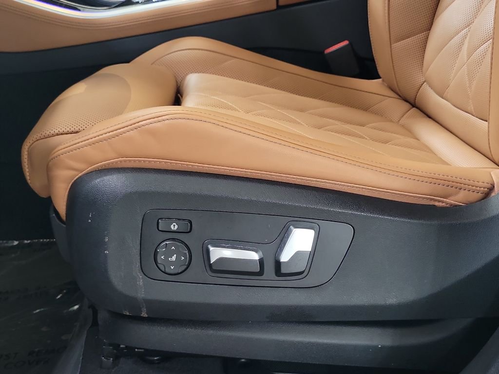 Certified Used 2025 Black Sapphire Metallic BMW sDrive40i image 28