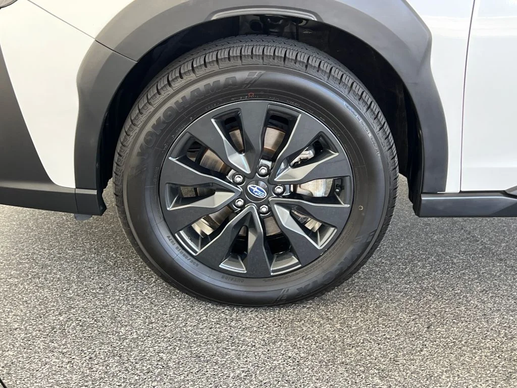 Used 2023 White Subaru Onyx Edition XT image 28