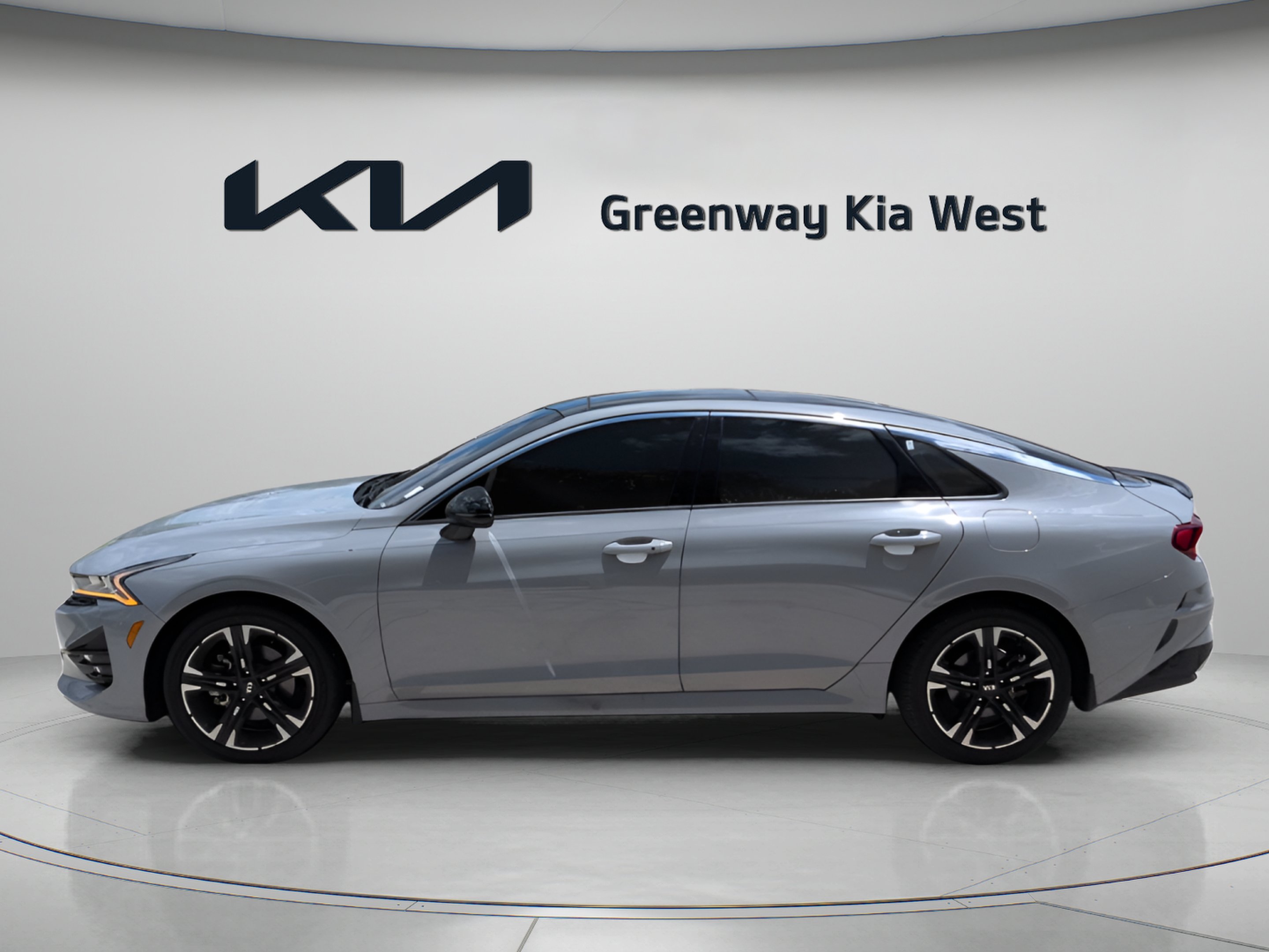 Used 2021 Wolf Gray Kia GT-Line image 5