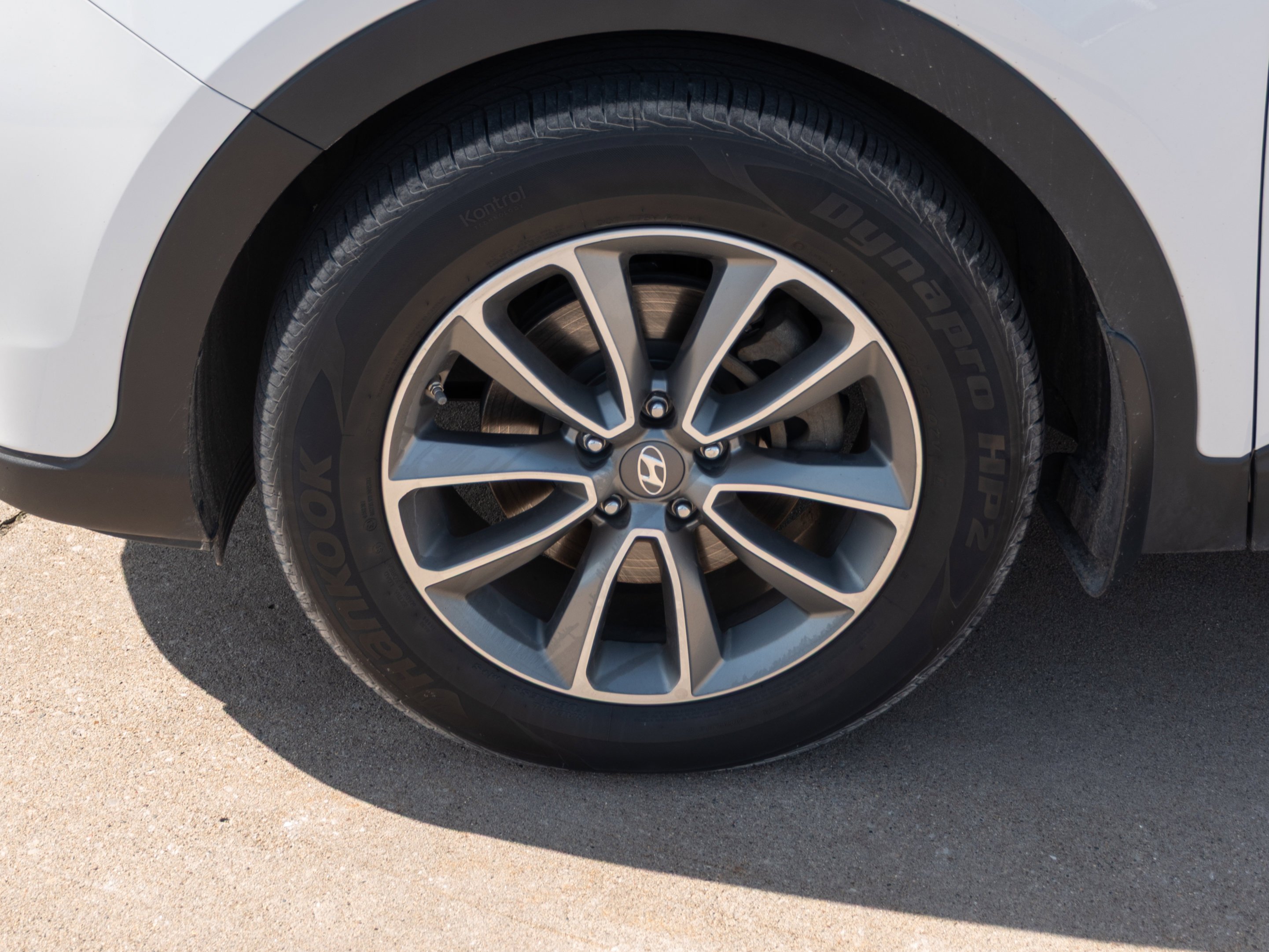 2017 Hyundai Santa Fe Limited - Photo 7