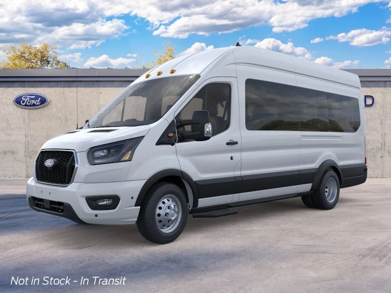 New 2026 Oxford White Ford Passenger Van XLT image 1