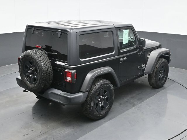 Used 2021 Black Jeep Sport image 17