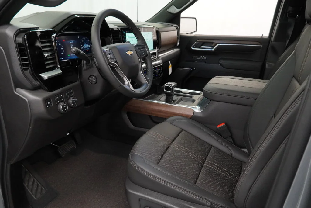 New 2026 Sterling Gray Metallic Chevrolet High Country image 11