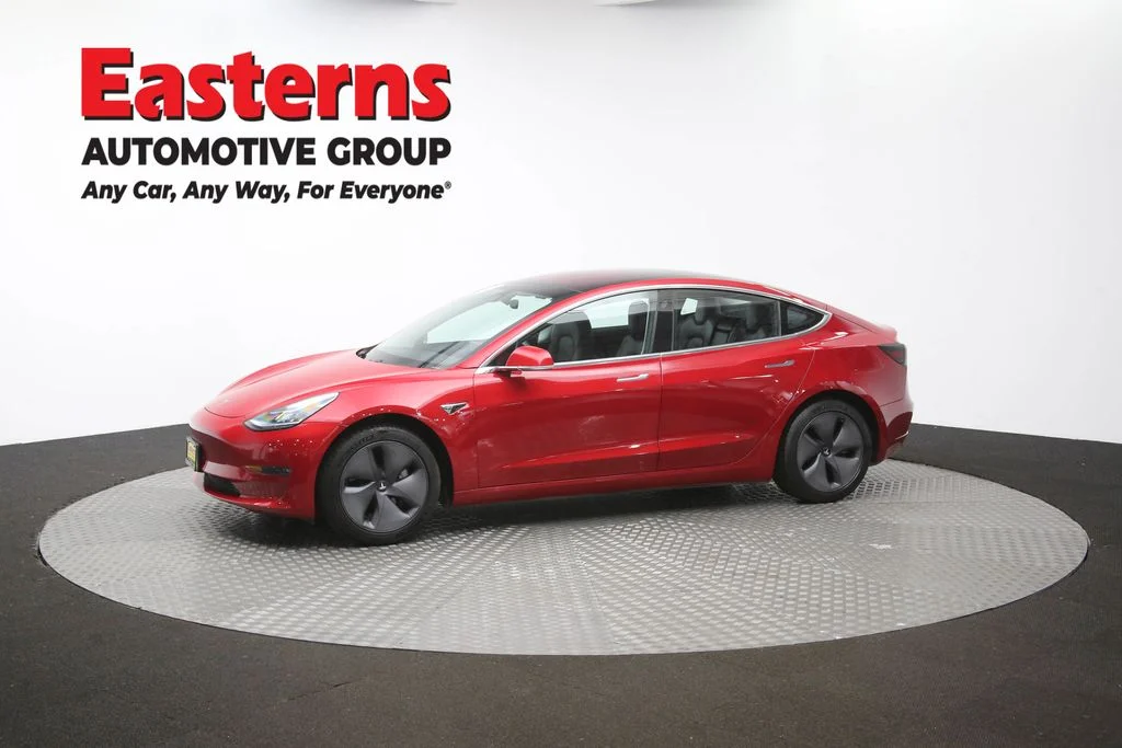 Used 2018 Red Tesla Long Range image 52