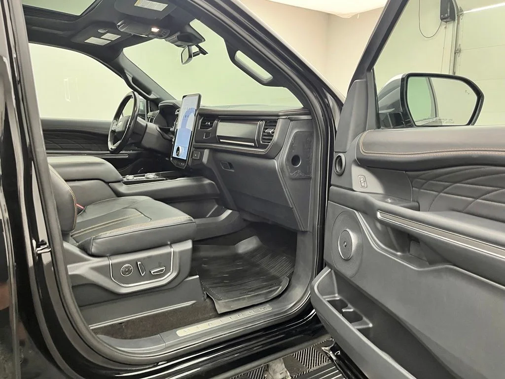 Used 2022 Black Ford Platinum image 33