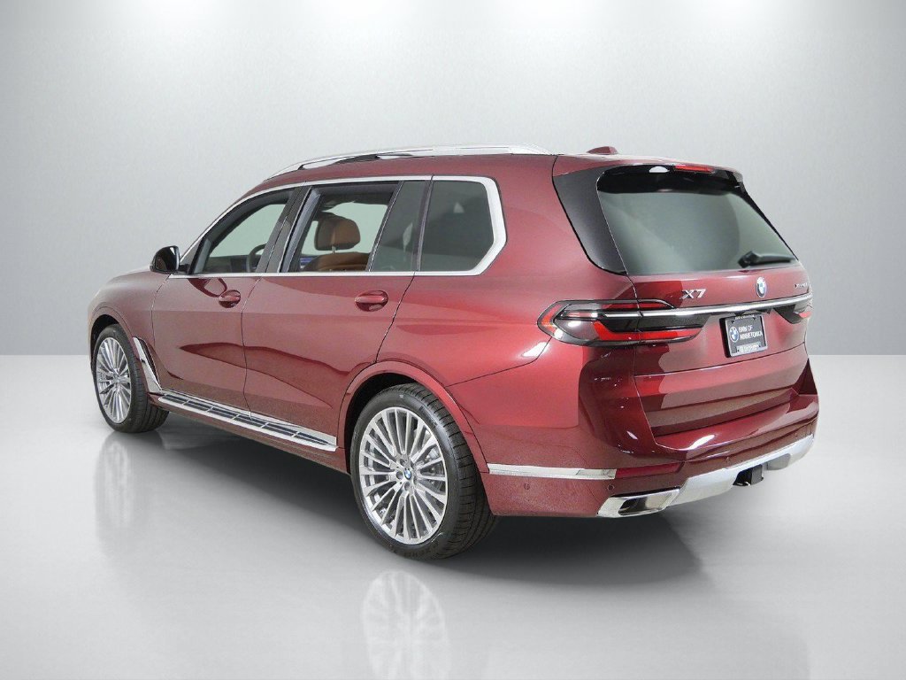 Used 2027 Red BMW xDrive40i image 15