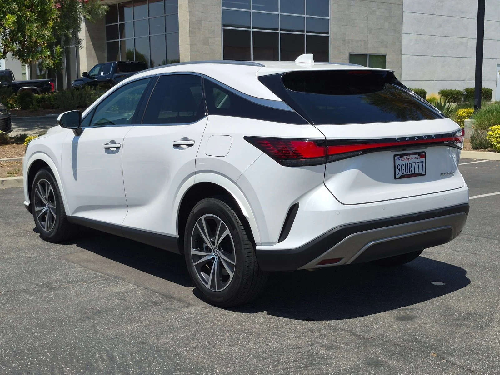 Certified Used 2023 Eminent White Pearl Lexus RX 350 Premium image 10