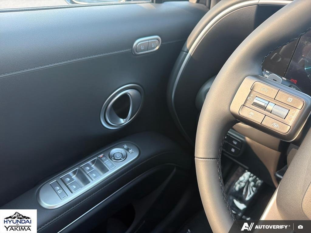 New 2026 Ecotronic Gray Pearl Hyundai SEL Premium 7P image 17