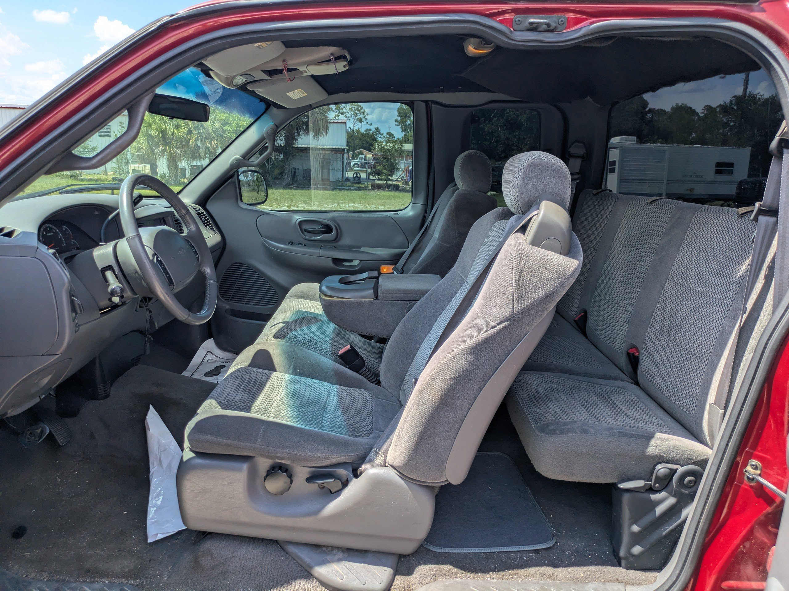 Used 2002  Ford  image 12