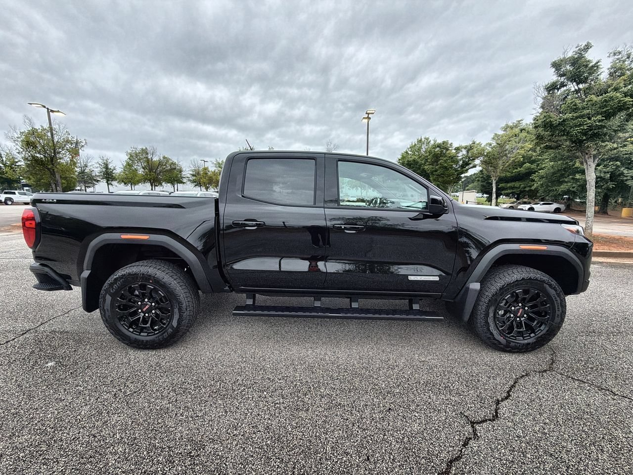 New 2026 Onyx Black GMC Elevation image 9