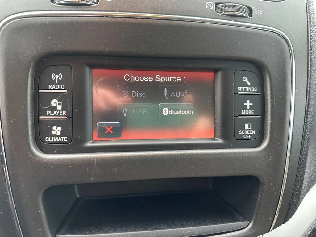 Used 2018 Blue Dodge SE image 12