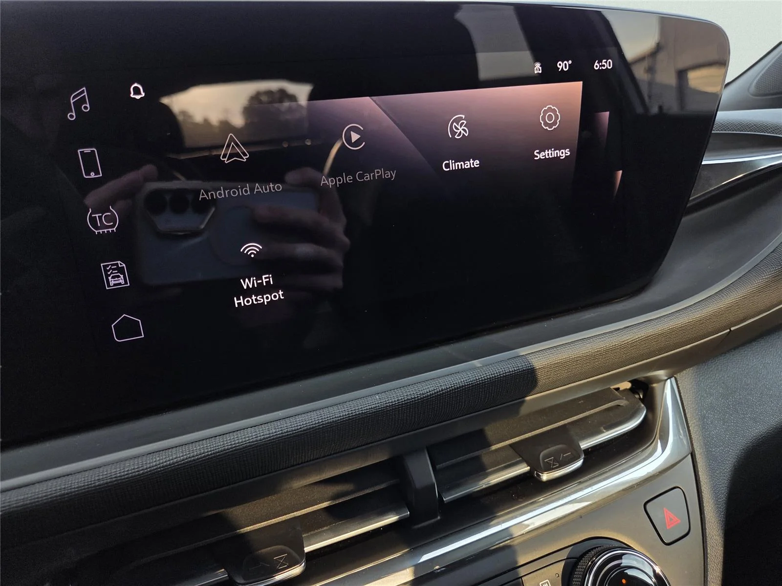 Used 2025 Summit White Buick Preferred image 9